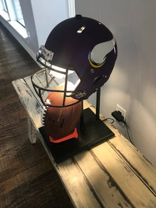 NFL Minnesota Vikings 14in Art Glass Table Lamp